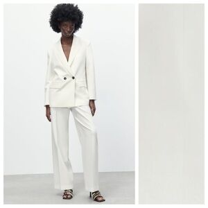 NWT. Zara White Double-Breasted Two-Buttoned Blazer. Size S.